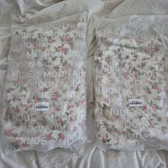 Moon Nude Duffel- - Picture 4 of 5